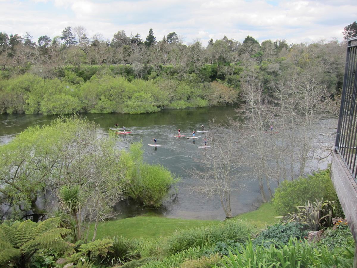 On The River Tamahere 外观 照片